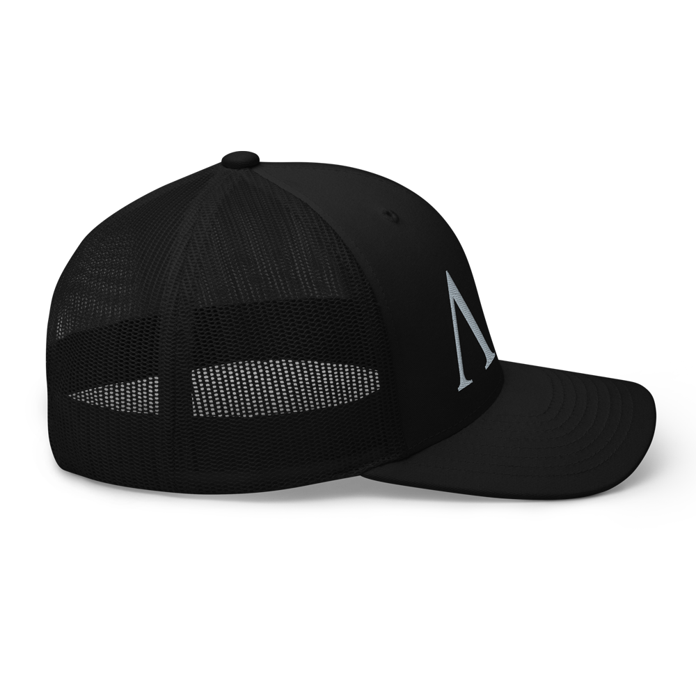 Right view of Alpha mesh snap back embroidered achilles black cap